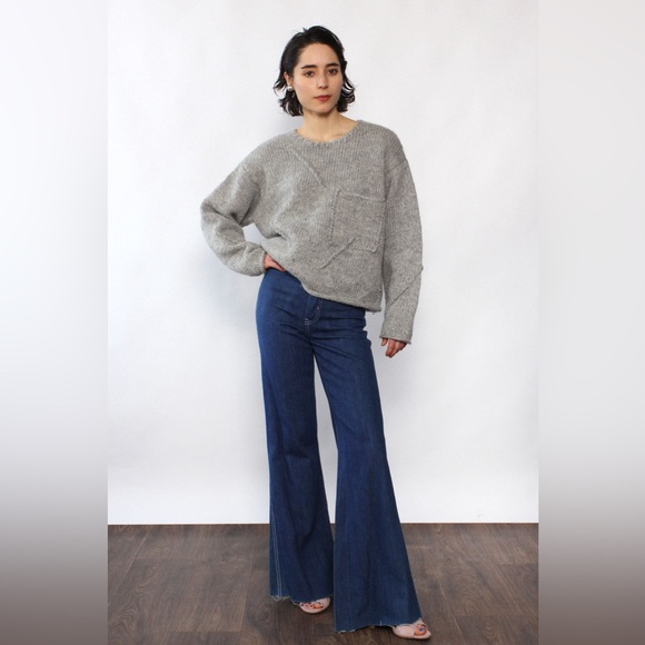 The Limited Gray Crew Neck Boxy Pebble 100% Wool Hand Knit Sweater - Picture 3 of 12